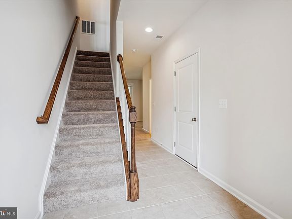 2nd image of 125 Biscane Ct