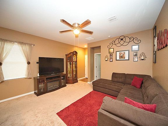 3rd image of 7653 W Irwin Ave