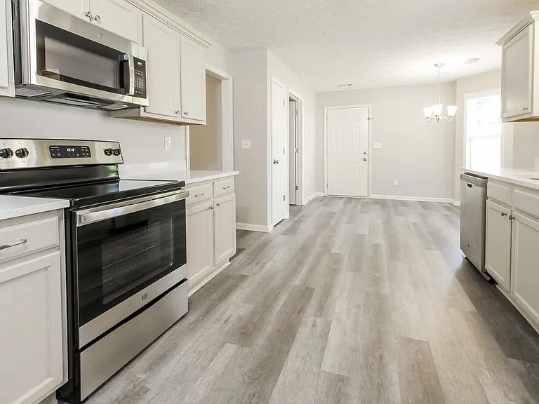 229 Clearwater Dr — Photo 7