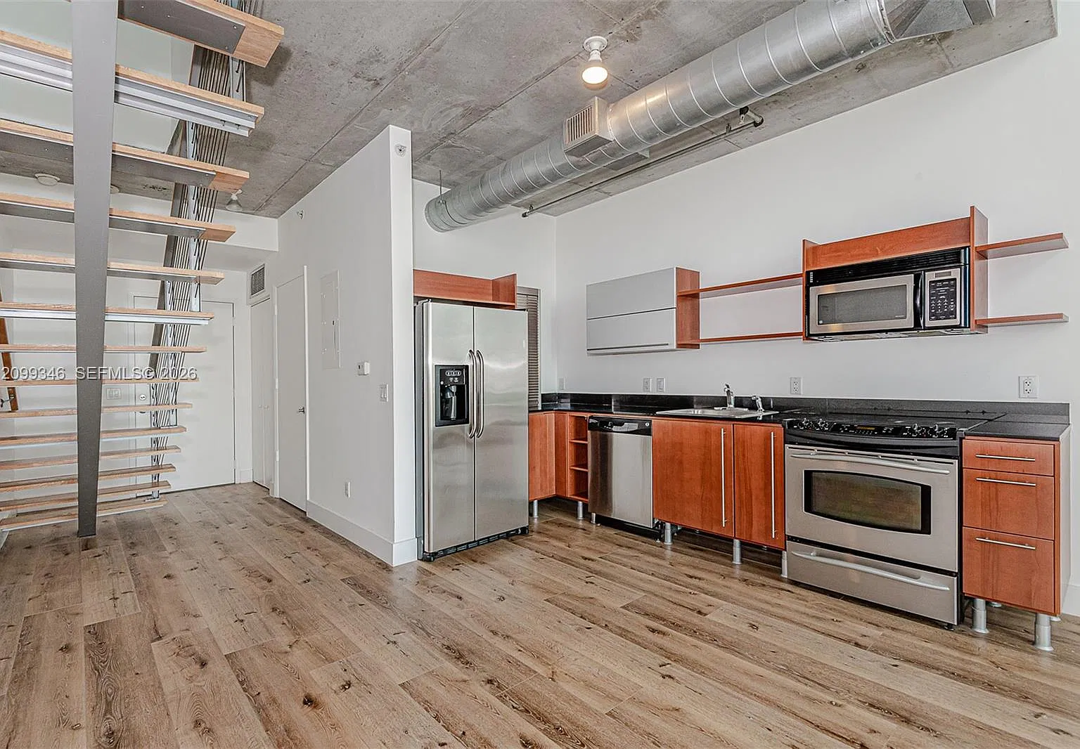Neo Vertika Condo — Photo 1