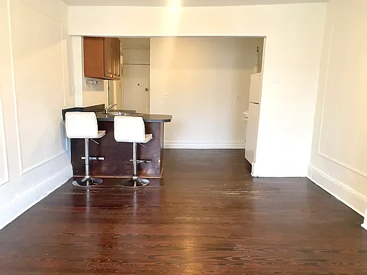 Rented by Compass | media 6