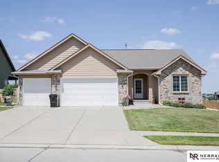 18904 Olive St, Omaha, NE 68136
