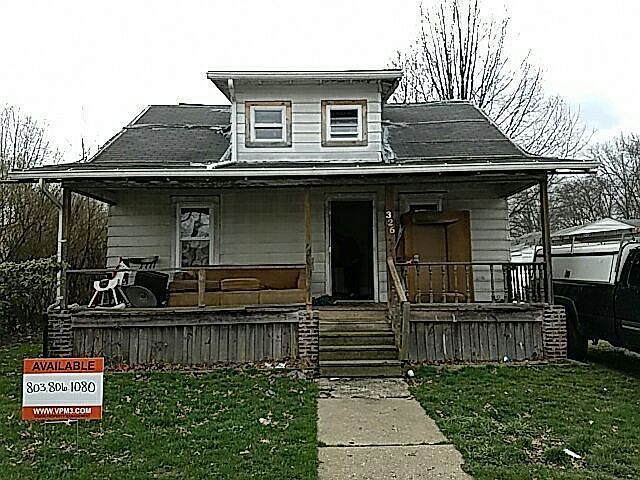 2nd image of 326 E Indiana Ave
