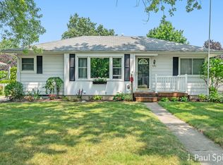 1061 Den Hertog St SW, Wyoming, MI 49509