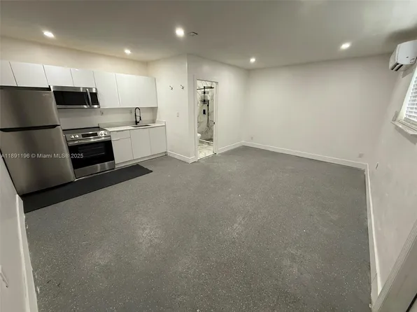 4300 NW 3rd Ct #1, Fort Lauderdale, FL 33317