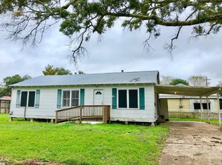 402 Rousseau St, Saint Martinville, LA 70582