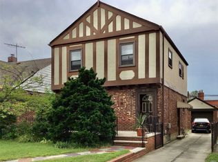 35-12 203rd St, Bayside, NY 11361