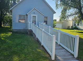 1205 Garfield St, Holdrege, NE 68949