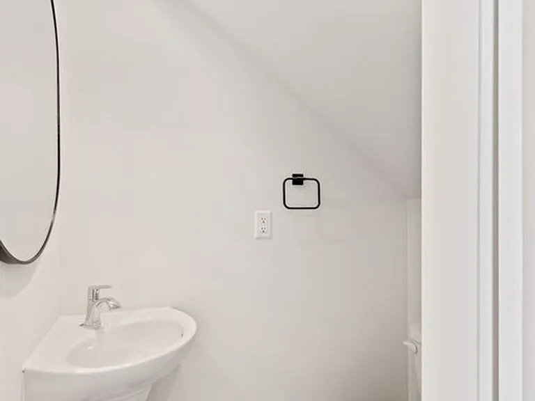 305 Ella St #1 — Photo 7
