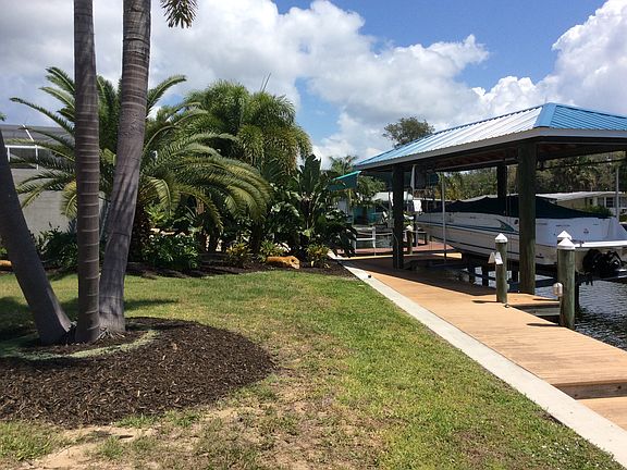 Covered Boat lift