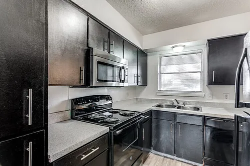 6636 Reeves St Photo 1