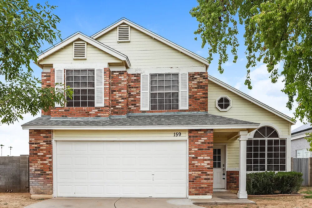 3 bed, 2.5 bath, 1576 sqft, $2,120 — Photo 1