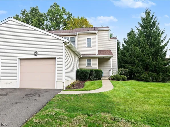 1910 Lillian Rd #17, Stow, OH 44224