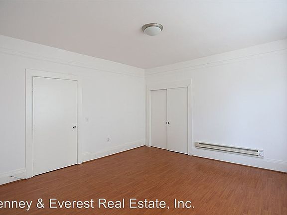 5th image of 660 Bush St APT 501