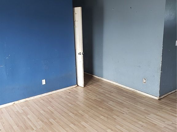 5th image of 1217 Arnold Dr