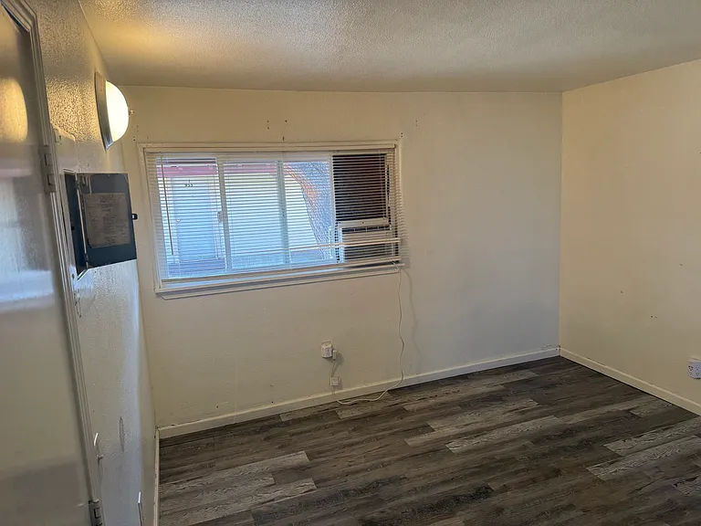 975 Atwater Blvd #L — Photo 7