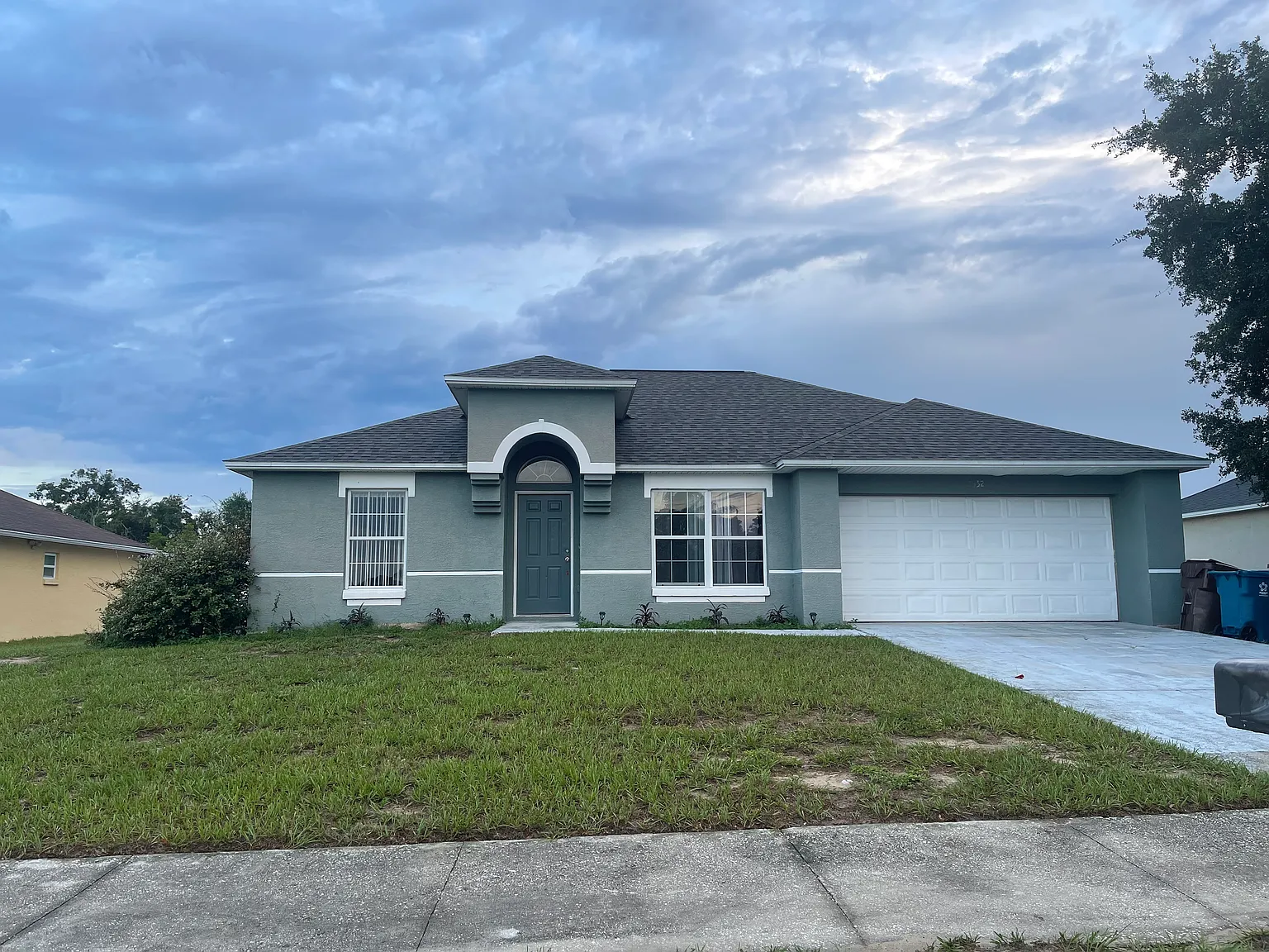 3 bed, 1452 sqft, $2,000 — Photo 1