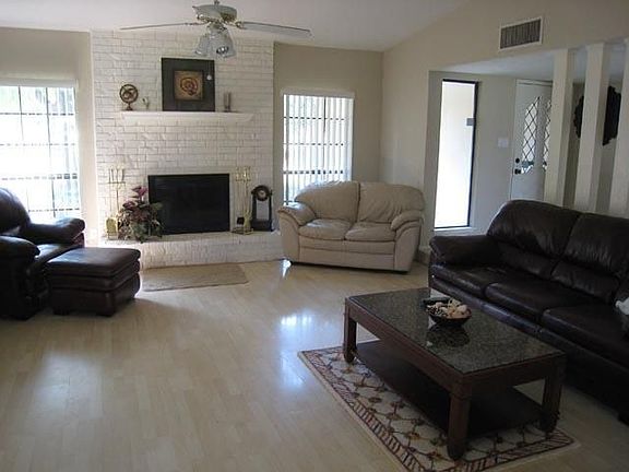 2nd image of 2408 Travis Dr