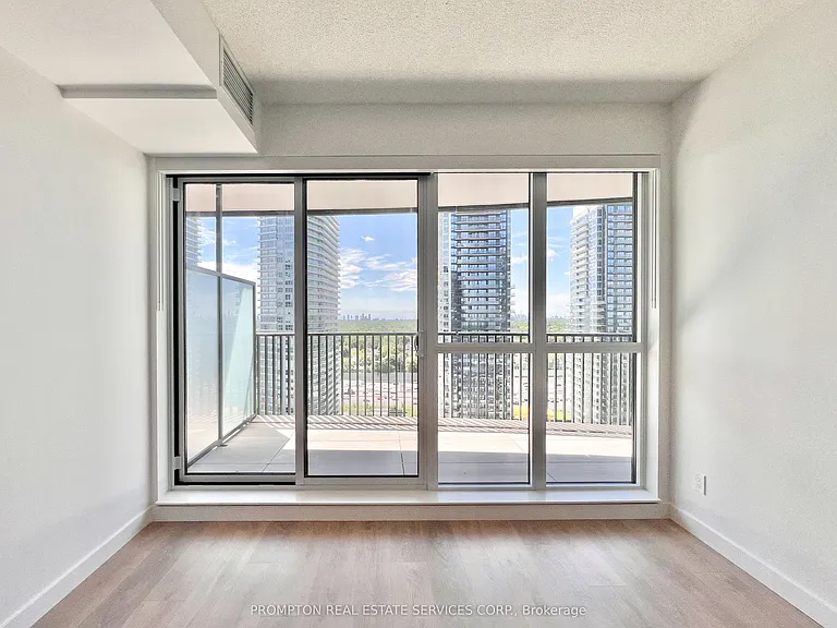 68 Esther Shiner Blvd #2016 — Photo 8