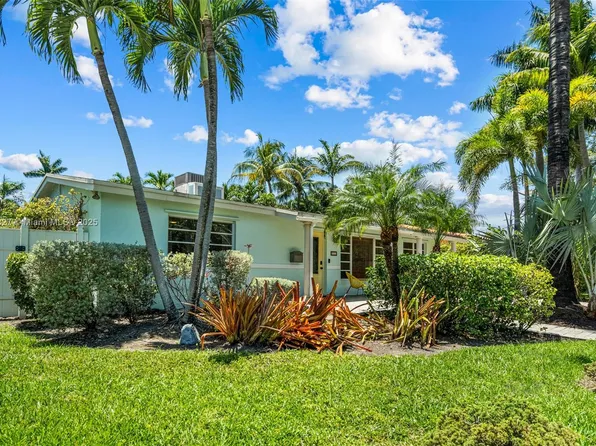 922 N 13th Ter, Hollywood, FL 33019