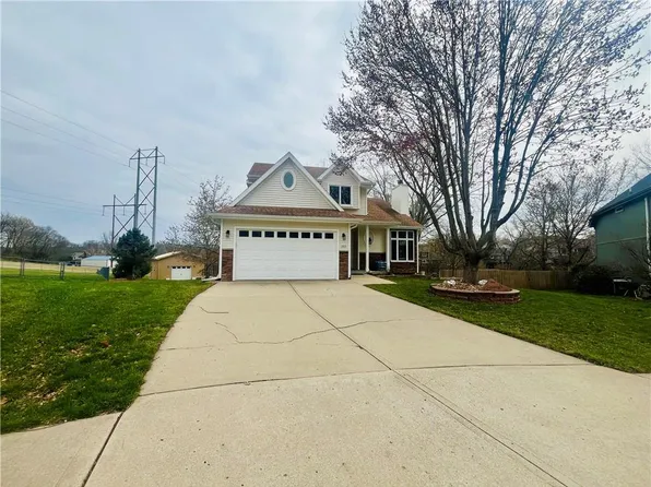 103 Betsy Ct, Smithville, MO 64089