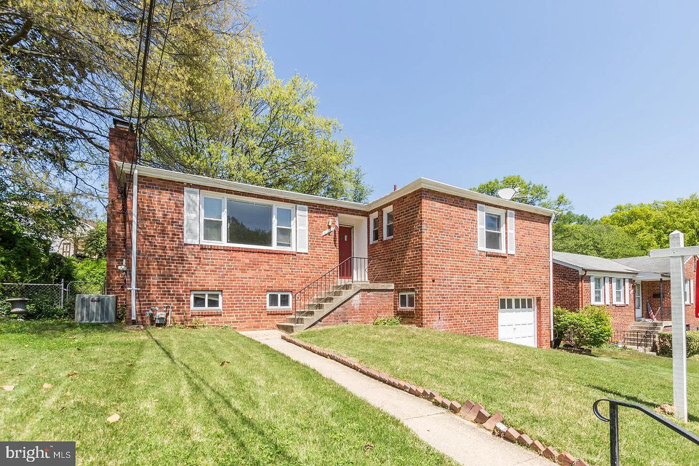 404 Hinsdale Ct photo 1