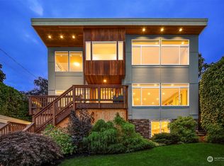 3621 W Commodore Way, Seattle, WA 98199