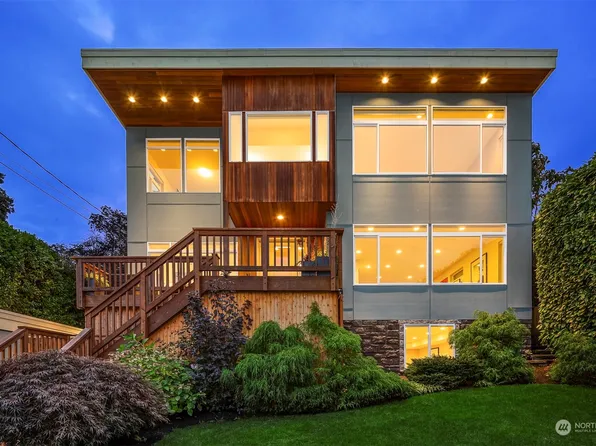 3621 W Commodore Way, Seattle, WA 98199