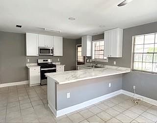 4th image of 2403 Neyrey Dr
