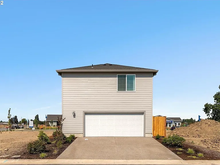 1658 Smith Dr — Photo 11