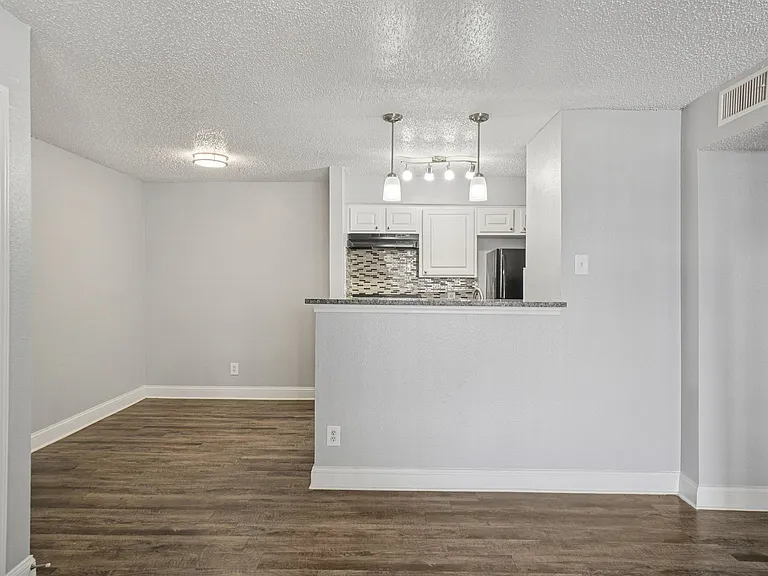 Don't Miss Out Biltmore Homes Leasing Fast — Photo 74