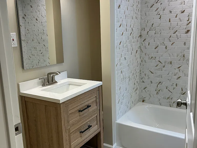 Full Bath 1