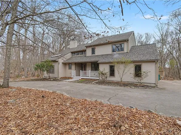 26 Trout Brook Ln, Scituate, RI 02831