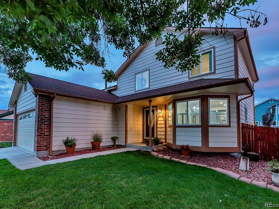 1st image of 11482 W Parkhill Dr
