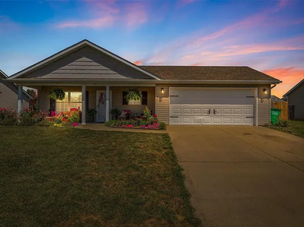 211 Boulder Ridge Dr, Farmington, MO 63640