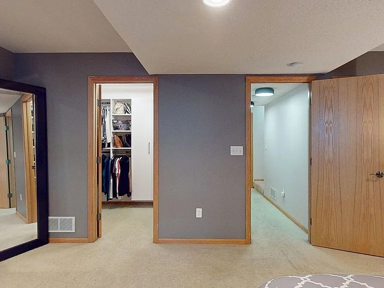 3057 Venice Ln NW — Photo 39