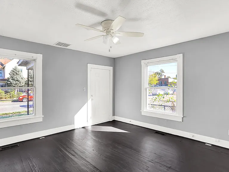 1020 N Rural St — Photo 15