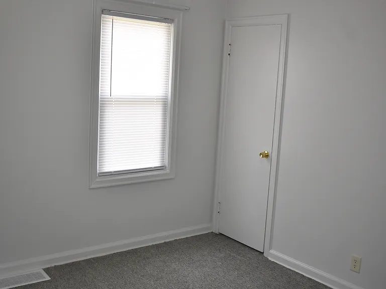 5705 Fontenelle Blvd — Photo 10