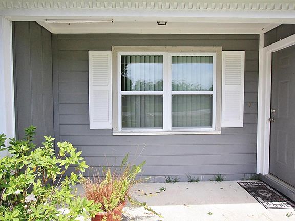 3rd image of 14221 Drakes Point Dr