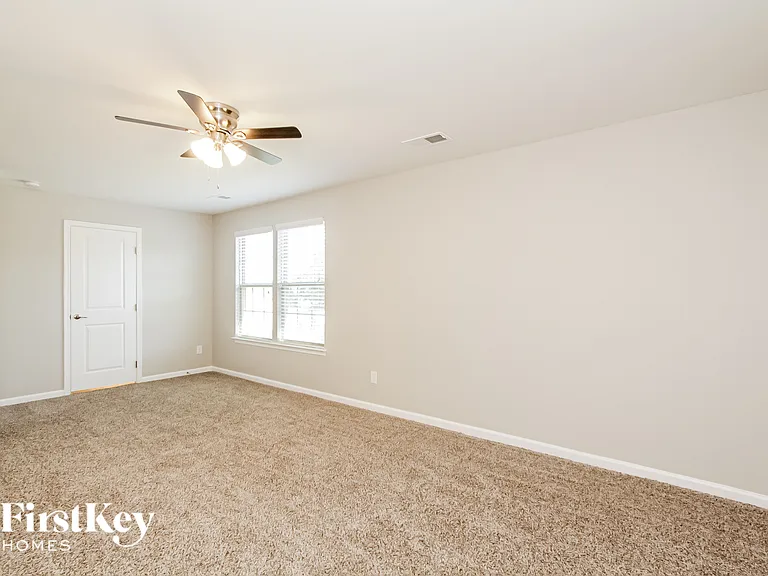 717 Rosegate Dr — Photo 9