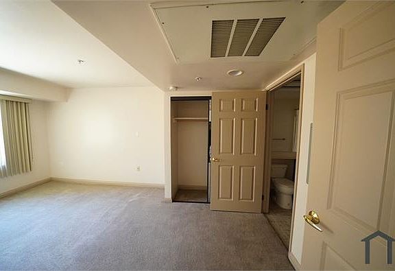 5th image of 2455 Colorado Blvd