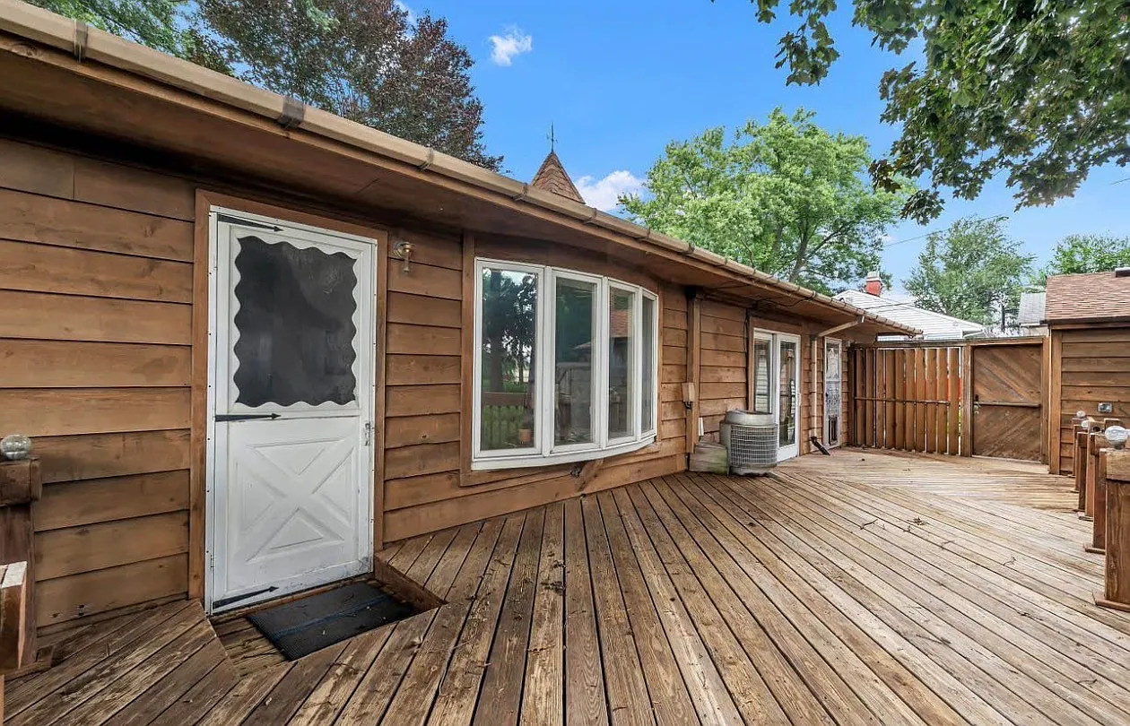3 bed, 1294 sqft, $1,600 — Photo 3