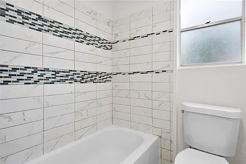 5009 Wingfoot Ln #B — Photo 8