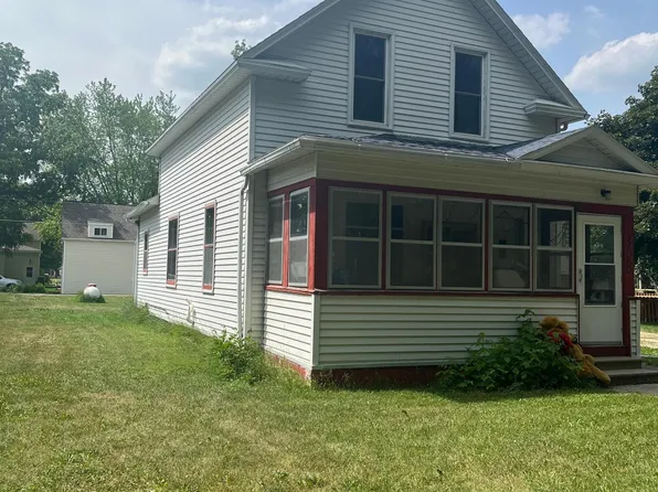 308 9th St N, Kerkhoven, MN 56252