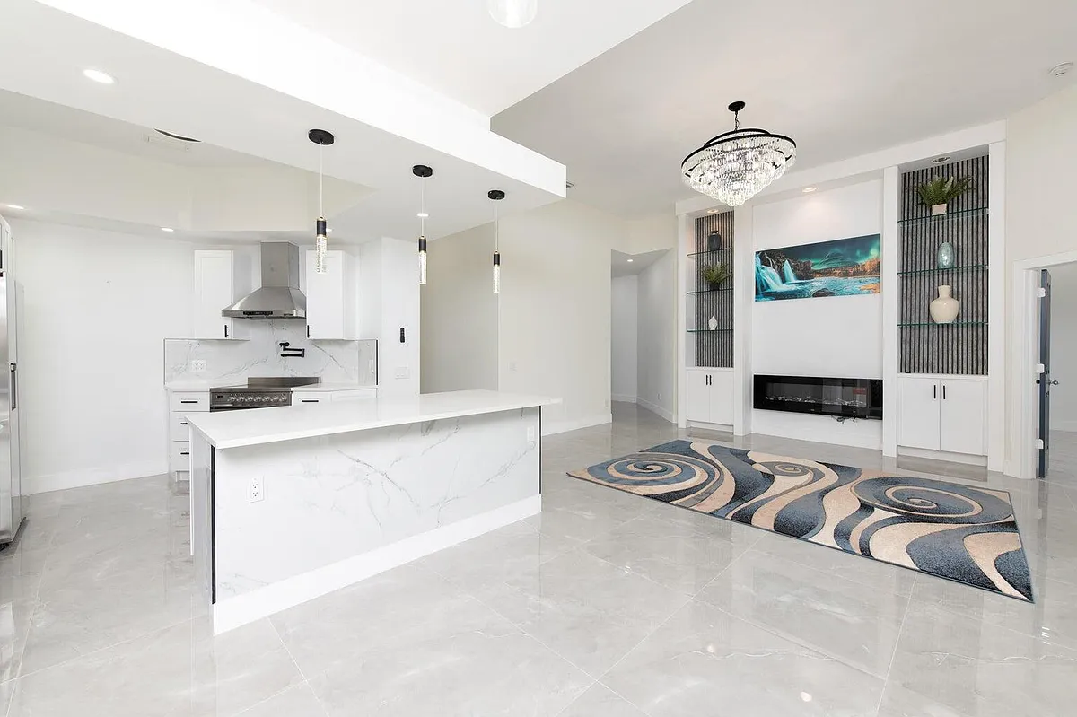 Building Photo - 249 NW Bentley Cir