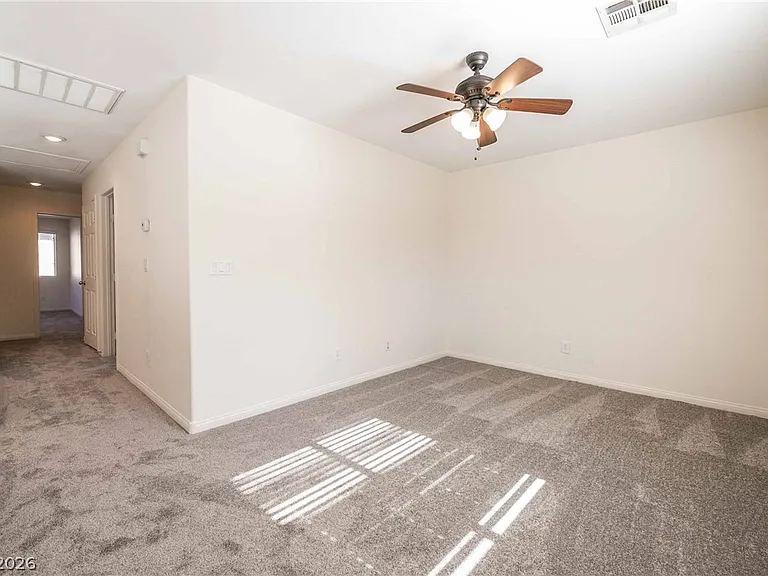 10410 Lady Angela St — Photo 20
