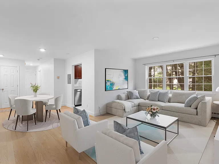 1060 New Haven Ave #20 — Photo 1