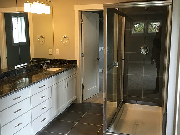 2nd image of 11607 SE 73rd Pl