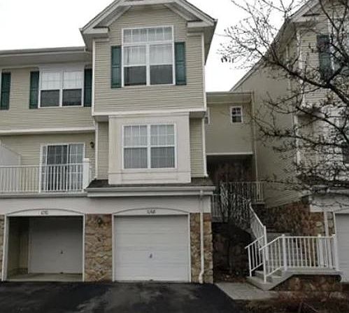 1st image of 1070 Shadowlawn Dr