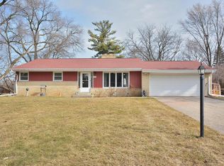 4770 N 134th St, Brookfield, WI 53005